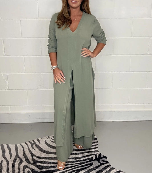 Karolina | Modern Lång Blus och Avslappnade Byxor