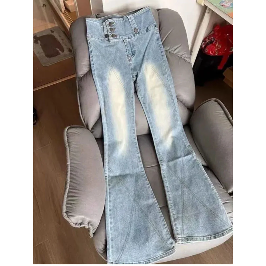 Chienna | Fadade Höga Flared Byxor med Knappdetaljer