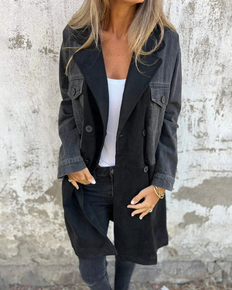 Viola | Trendig Denimjacka med Kamelton för En Modern Look
