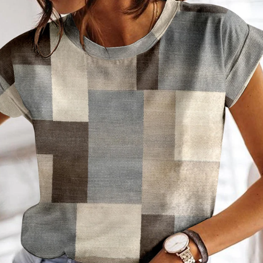 Cornelia -Sommarrutig T-shirt för kvinnor O-ringa