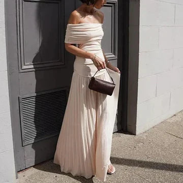 Elenore - Plisserad klänning med axelband