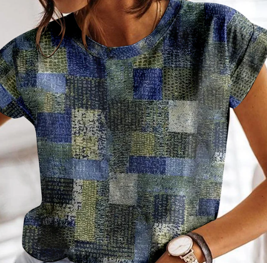 Clara - Sommarrutig T-shirt för kvinnor O-ringa