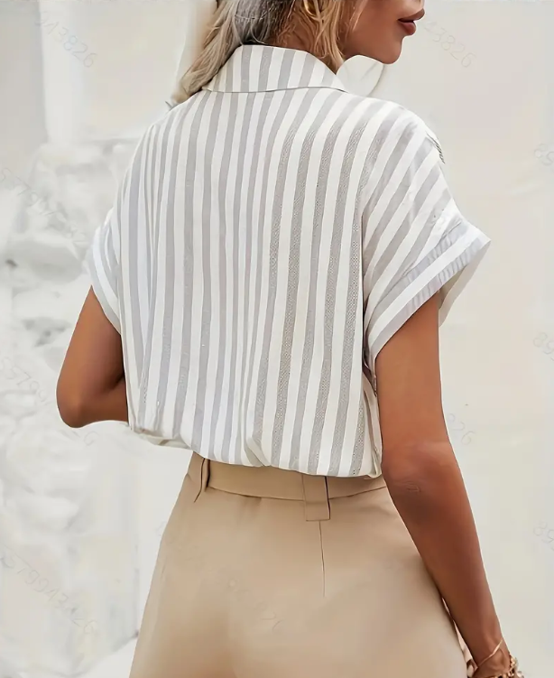Trudi - Randig skjorta med knappslå, elegant kort ärm