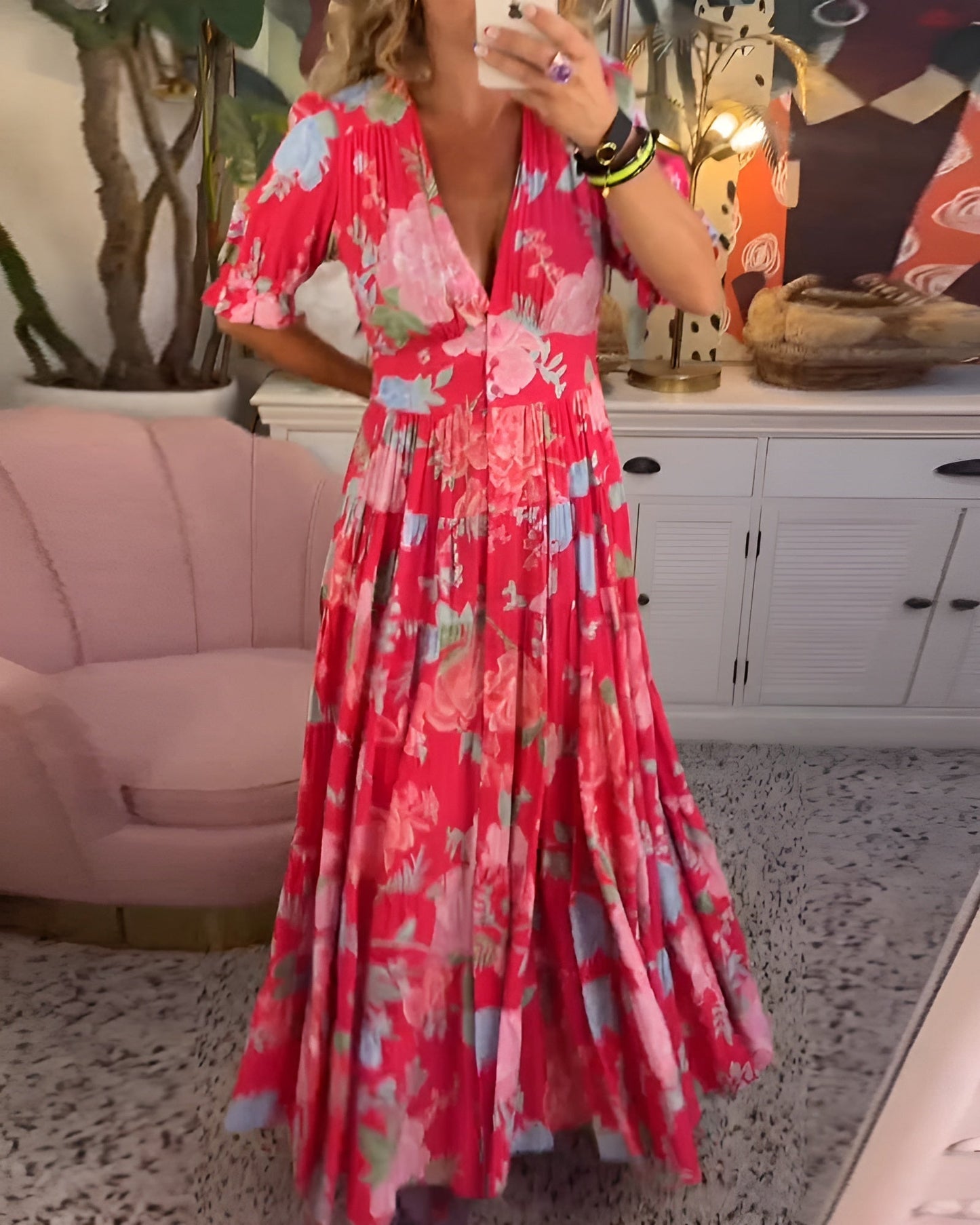 Selma | Elegant Sommarklänning Med Blommönster Och V-Ringning