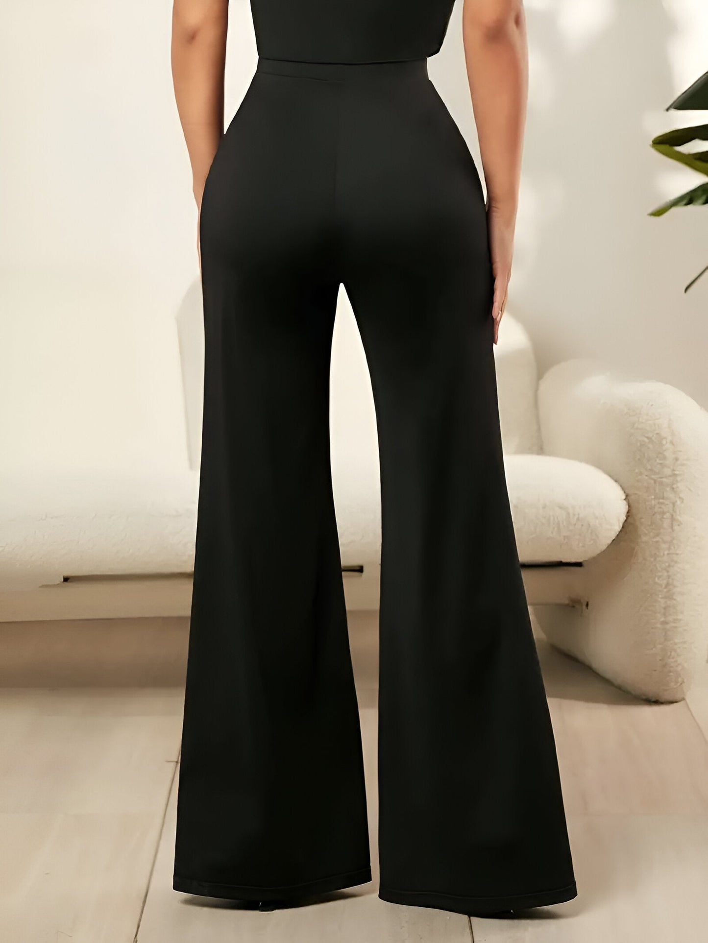 Karla | Eleganta flare-jeans med spetsapplikationer