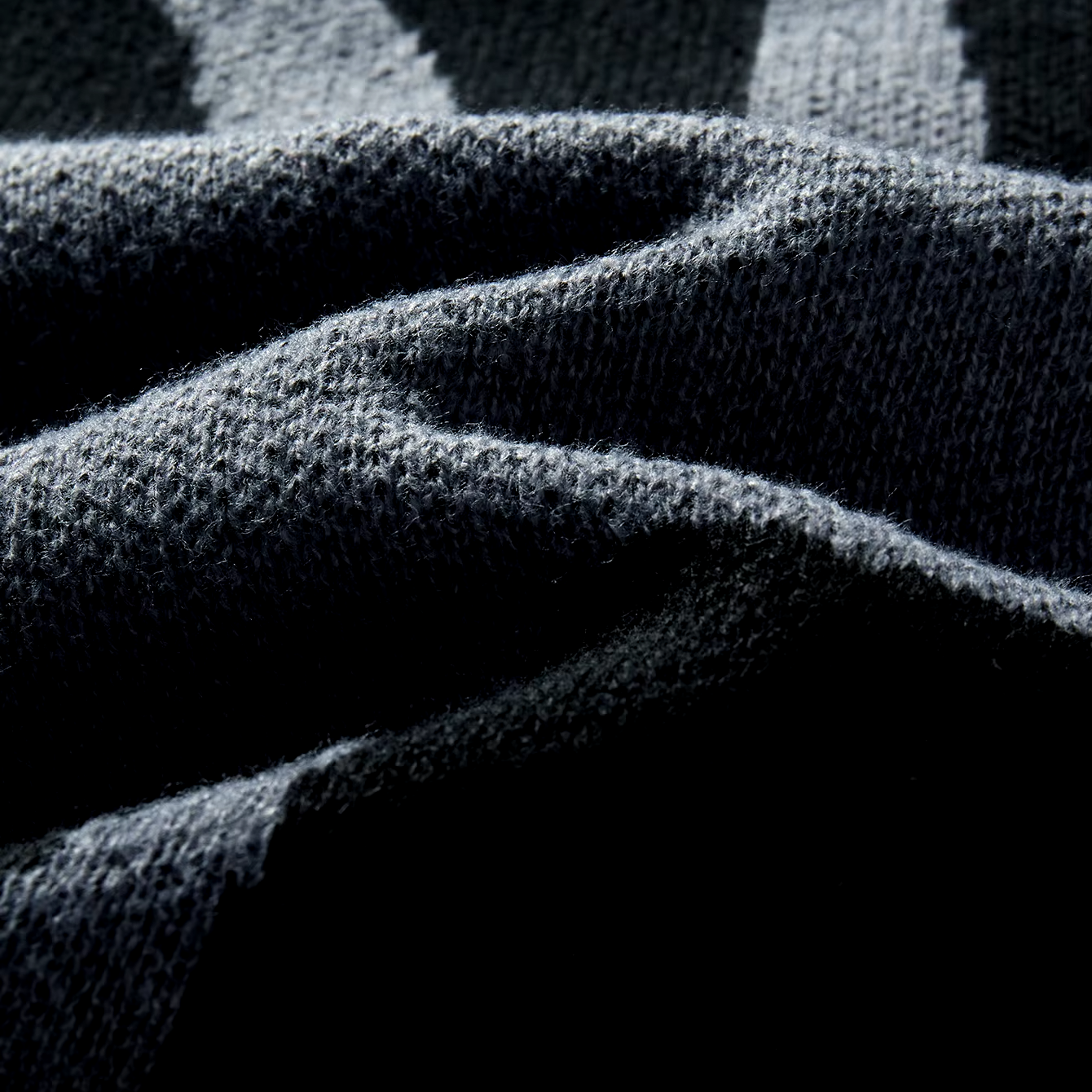 Ali | Tidlös Vintertröja med Stilren Värme