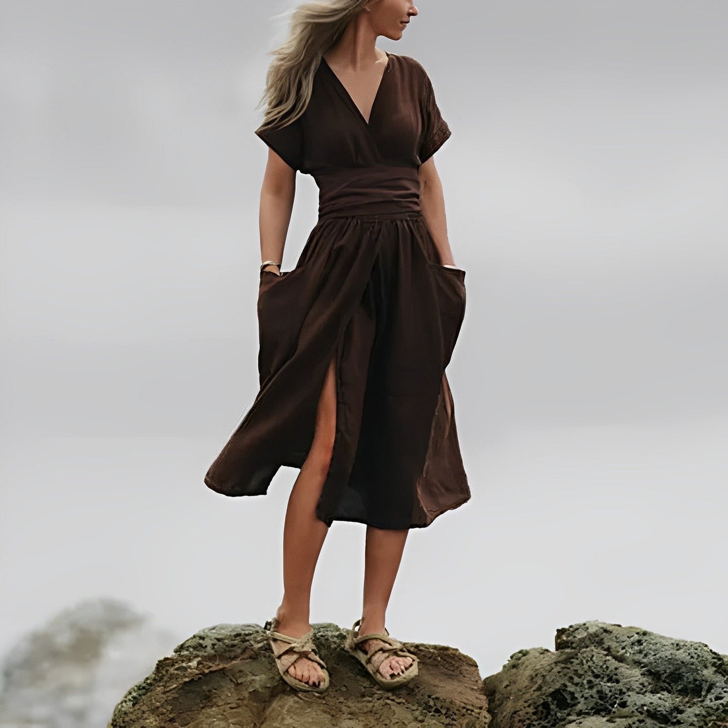 Tasha - Elegant linneklänning