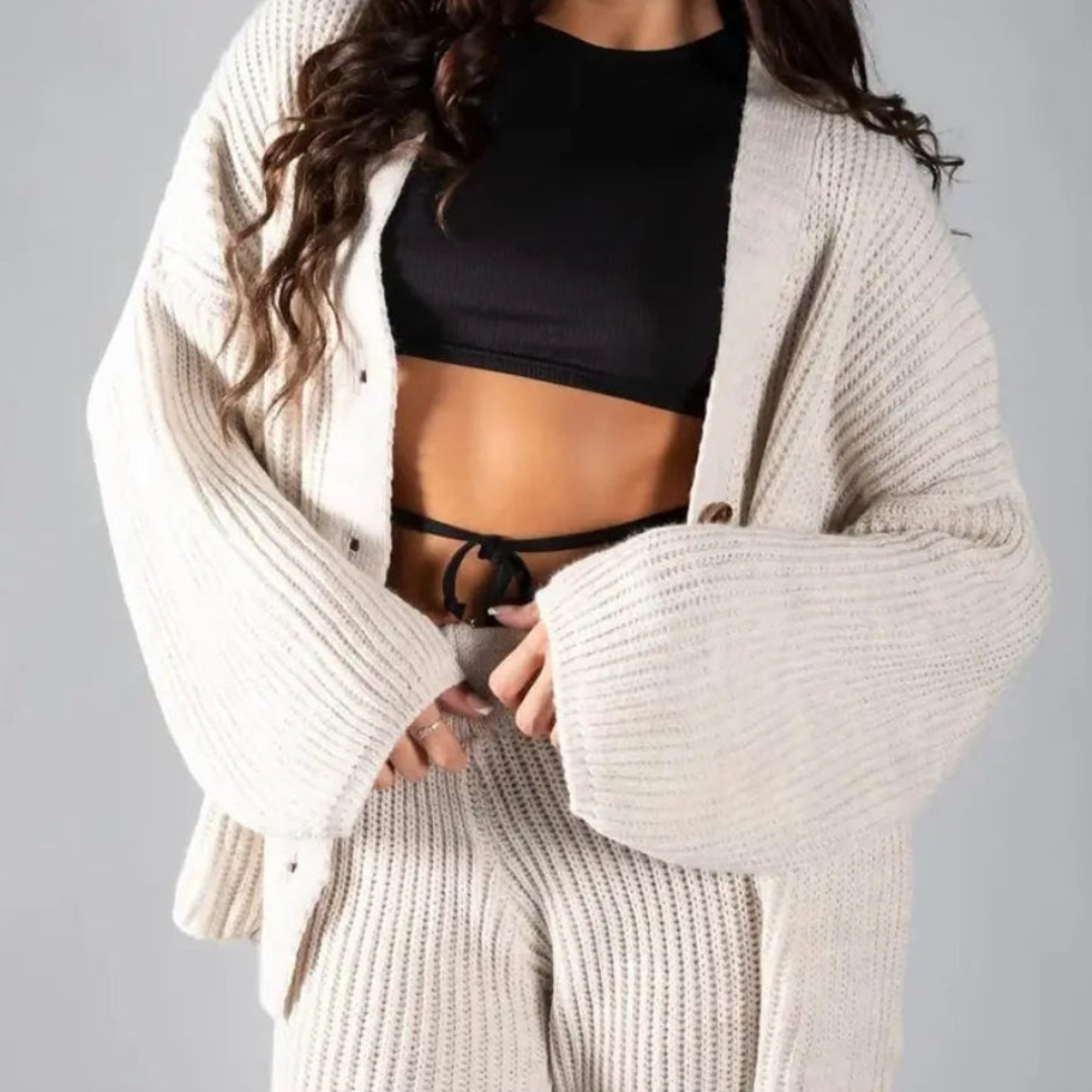 Isabelle | Trendigt stickat set med drop shoulder