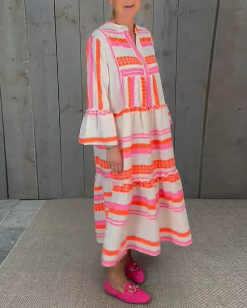 Livia | Lös Ledig Klänning Med Randigt Tryck