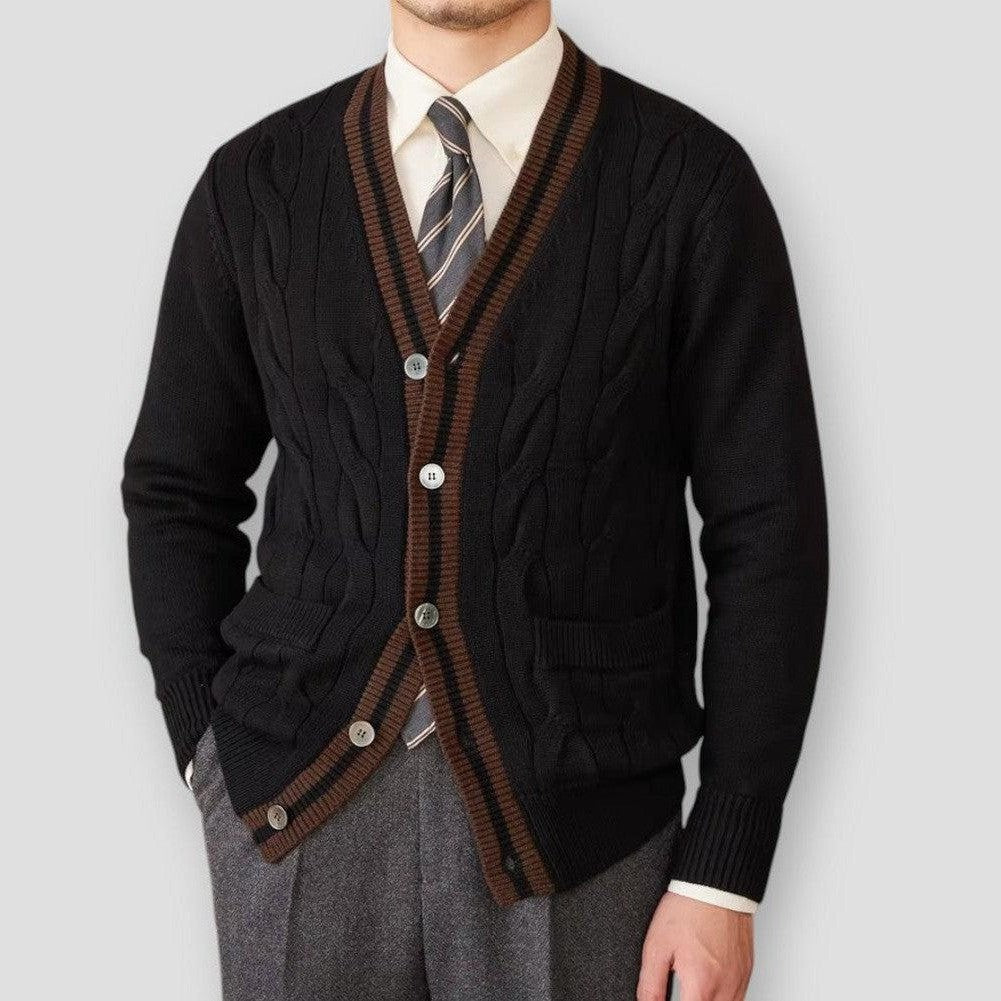 Carl | Klassisk flätstickad cardigan med vintagecharm