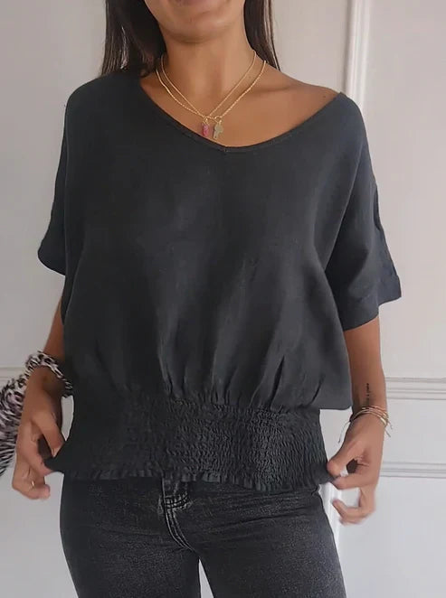 Belinda - T-shirt med V-ringning och halv ärm