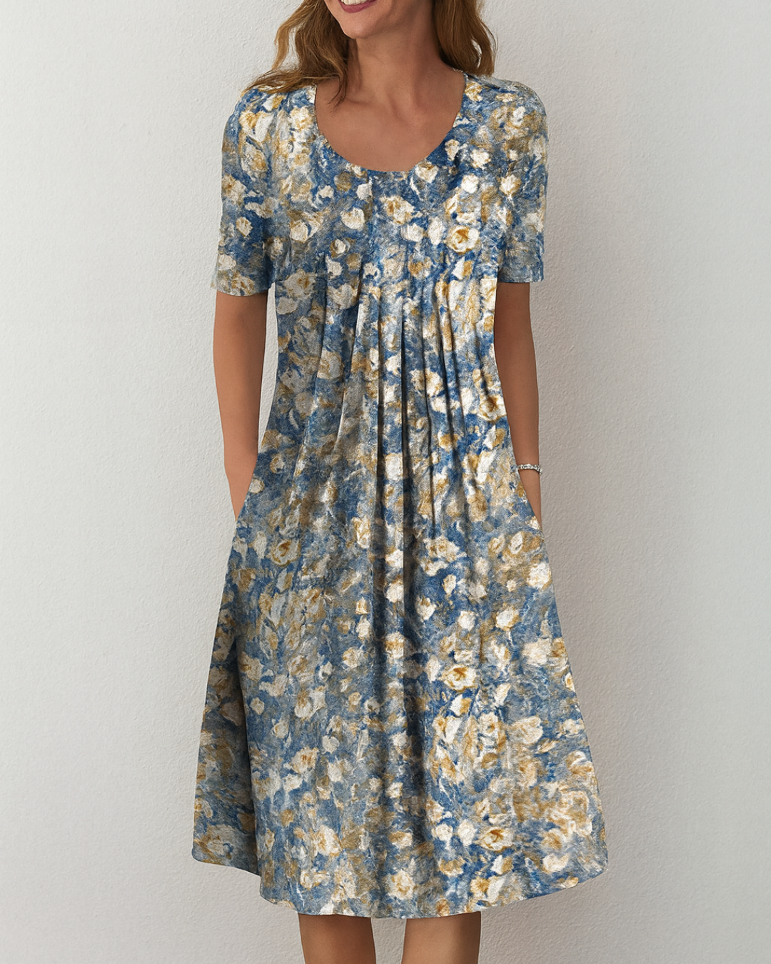 Alva | Stilfull Blommig Klänning Med Fickor