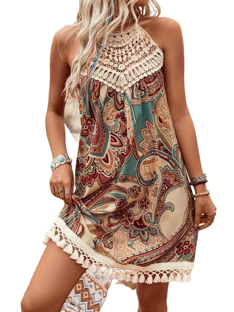 Ricarda - Klänning med halterneck i paisleymönster