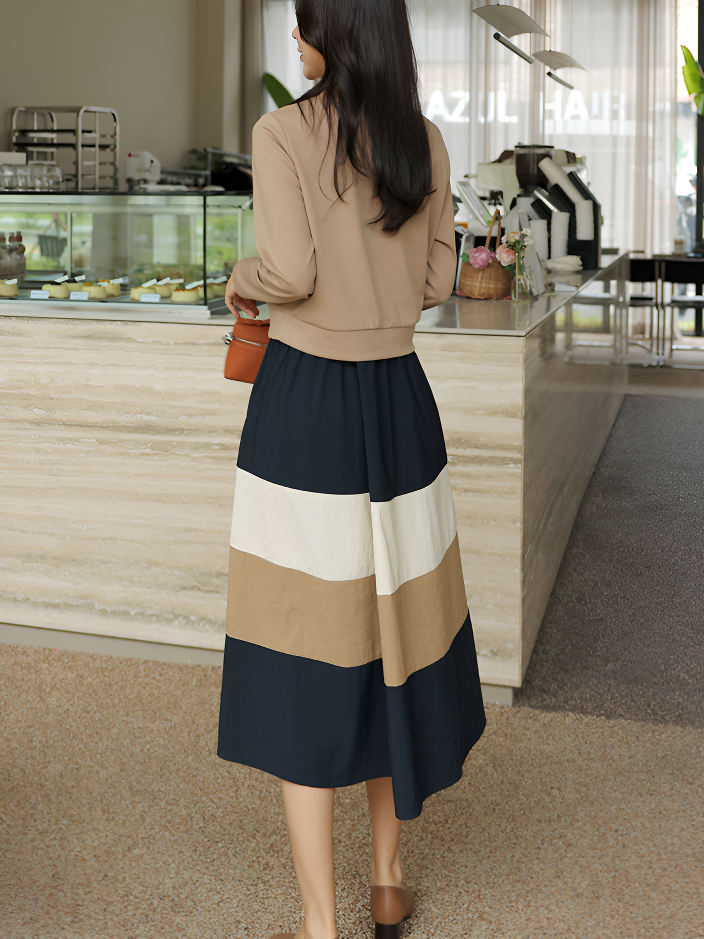 Anette | Komfortabel chic: koreanskinspirerad höstklänning