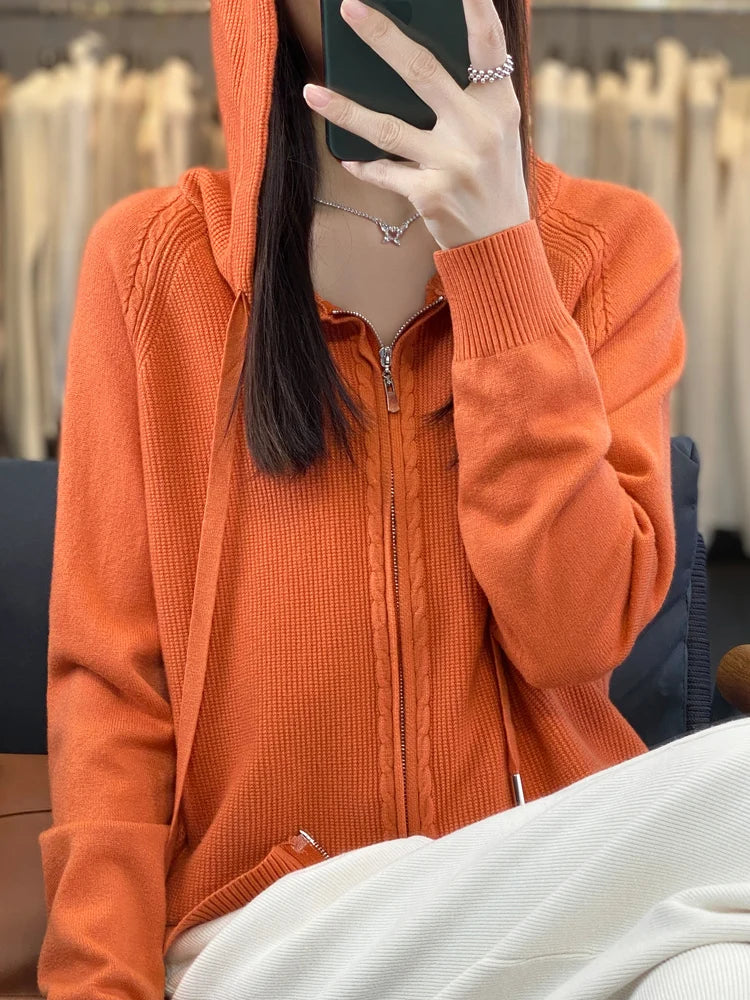 Aleka | Lyxig kofta med huva