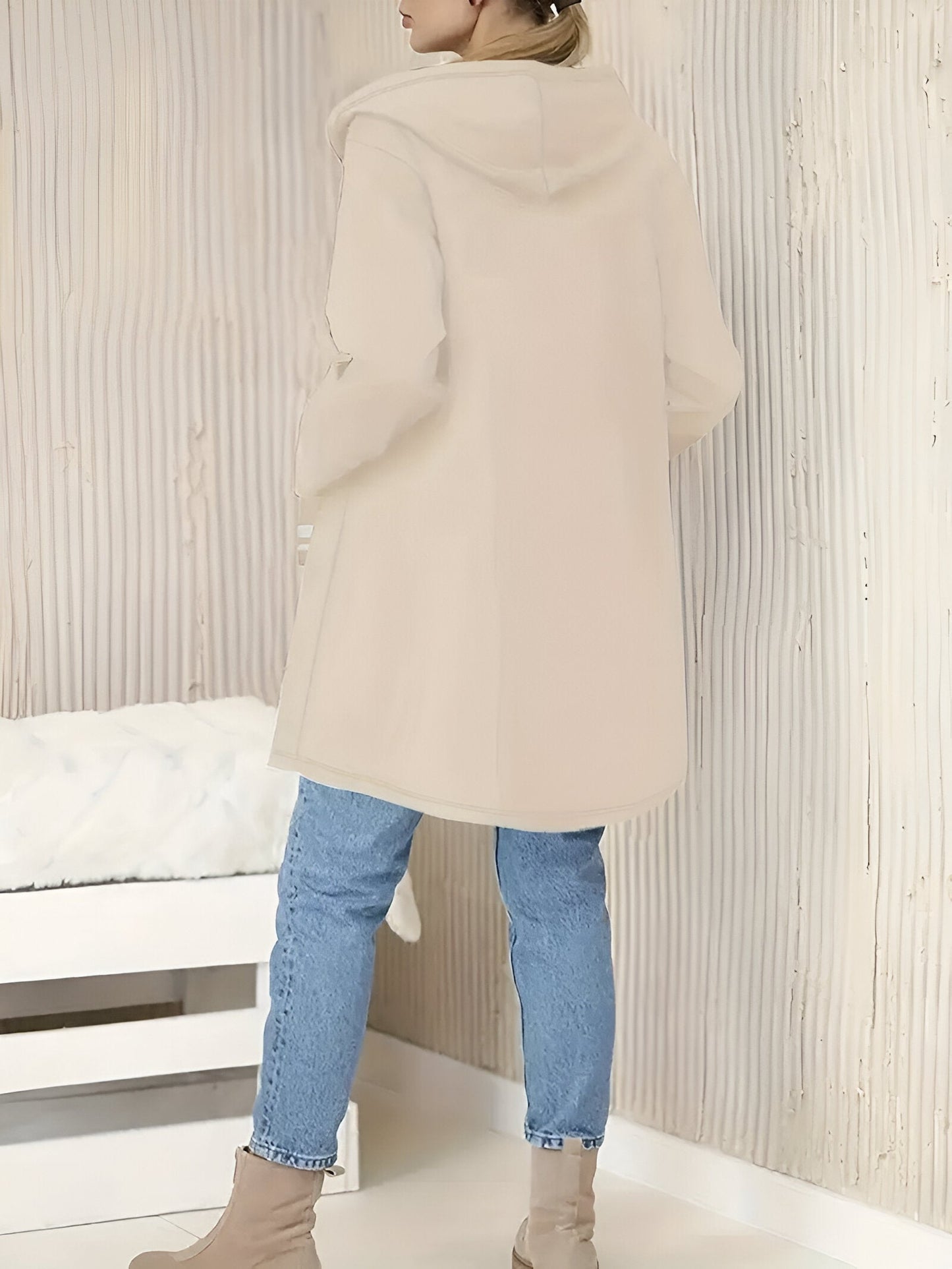 Carmen | Avslappnad huvjacka med dragkedja för höst och vinter