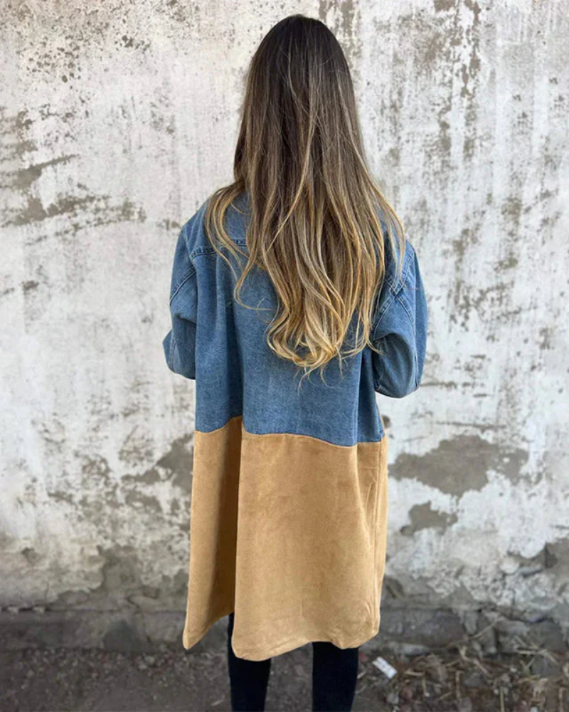 Viola | Trendig Denimjacka med Kamelton för En Modern Look
