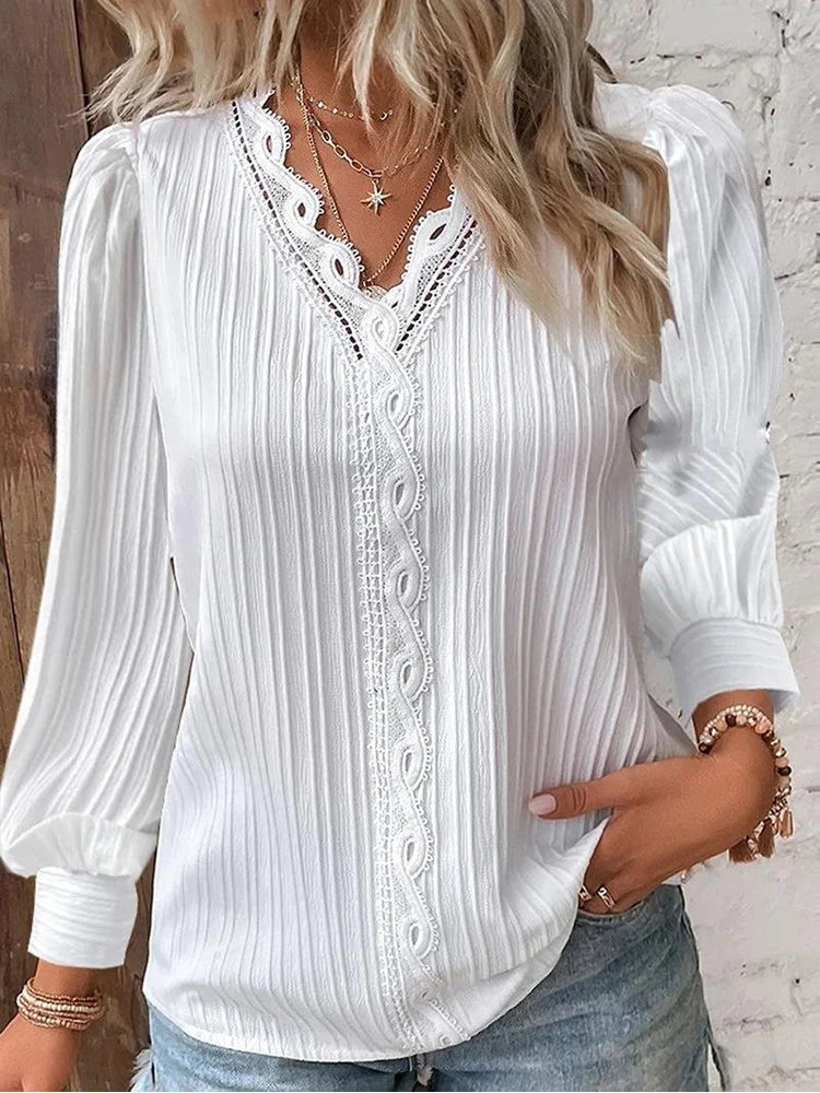 Sofia | Elegant Blus med Spetsdetaljer i Chiffong
