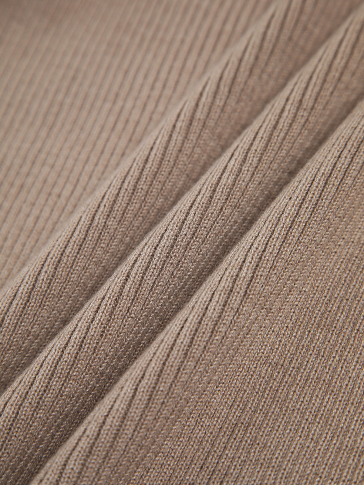 Vera | Halterneck Ribbstickad Topp