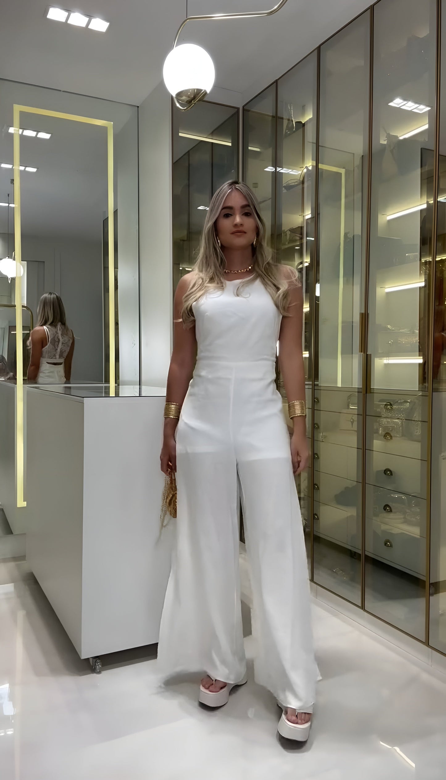 Desirée | Elegant Spetsjumpsuit För Särskilda Tillfällen