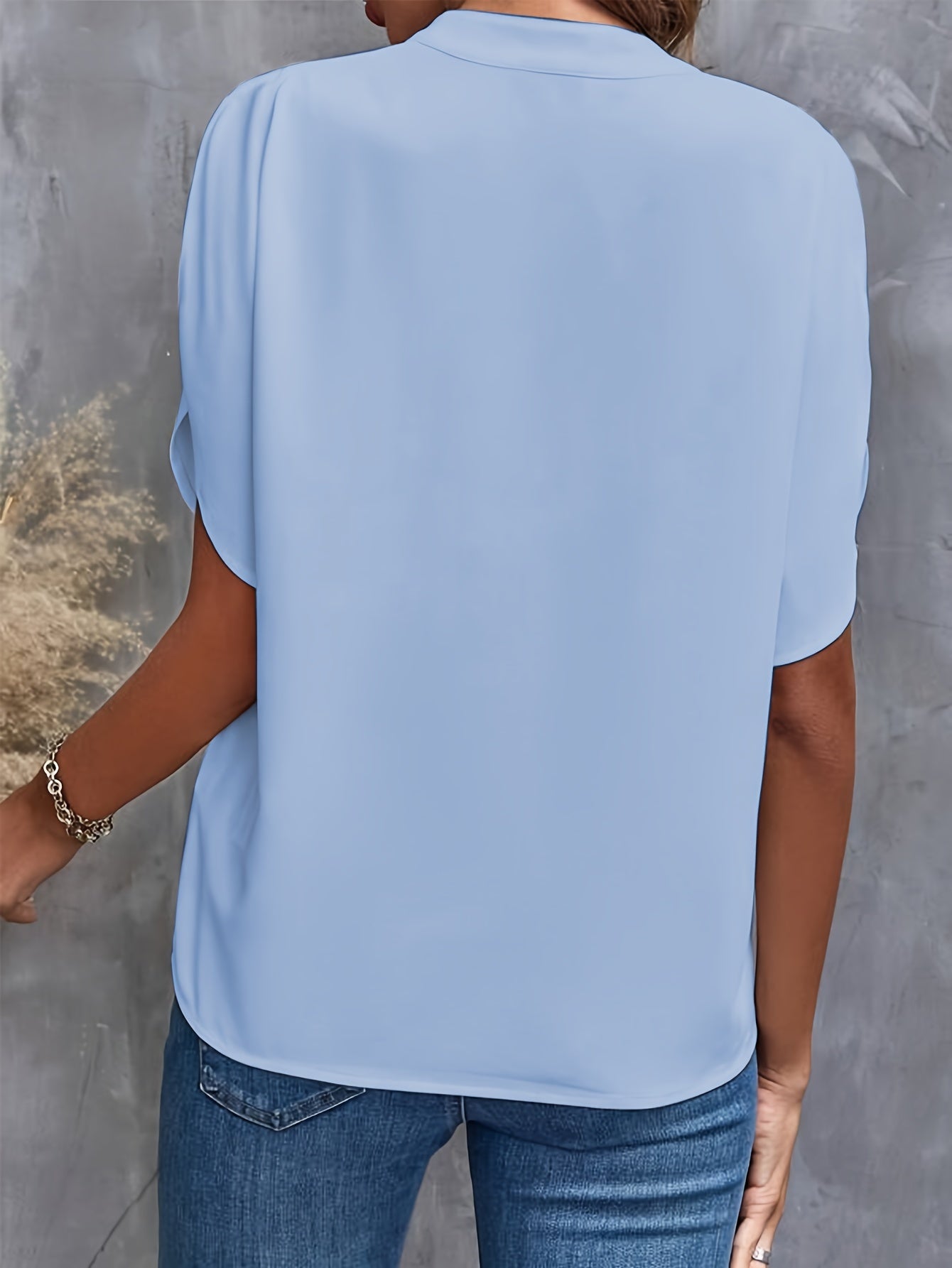 Vivi | Elegant Lätt Blus För Kvinnor