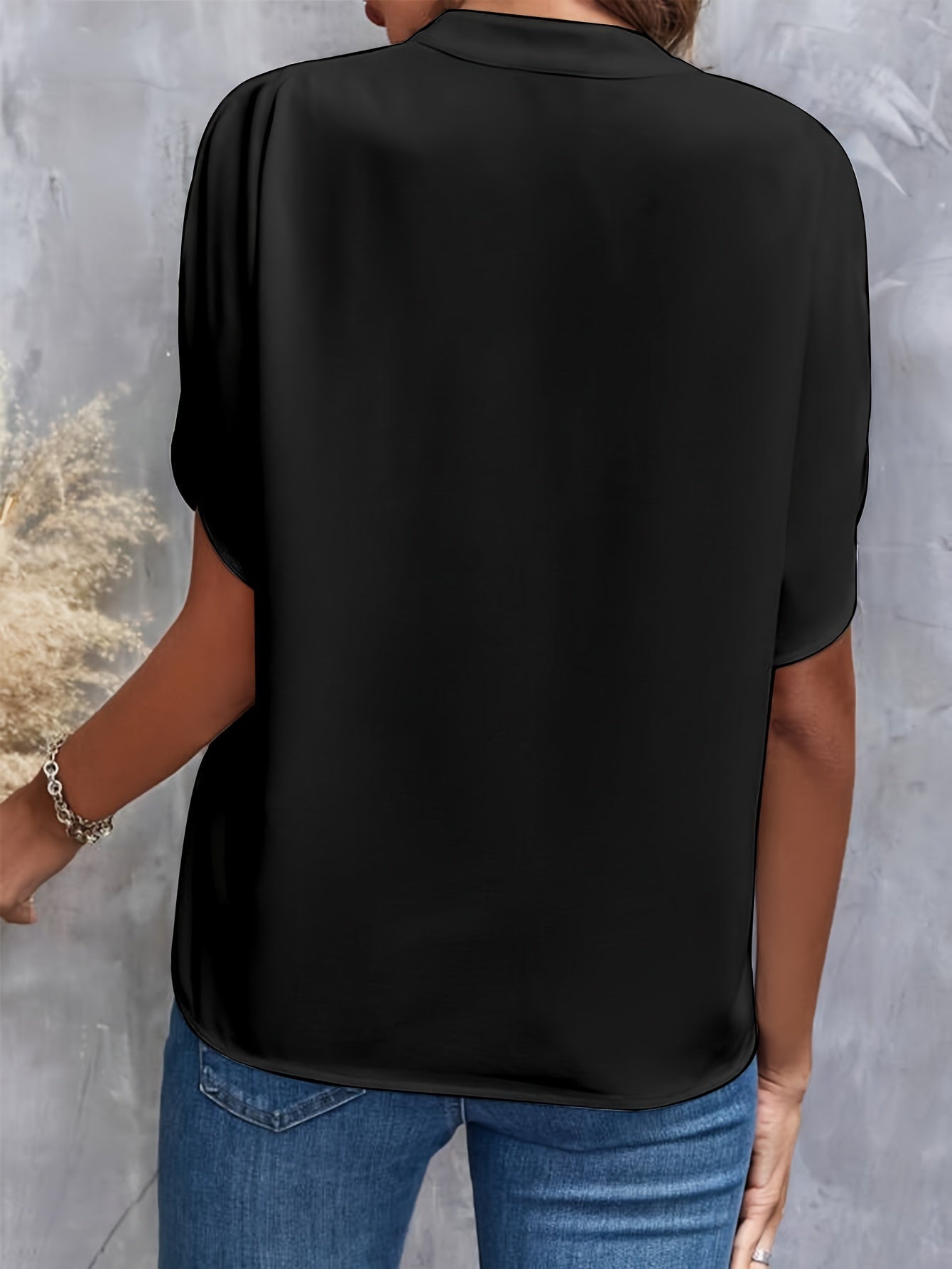 Vivi | Elegant Lätt Blus För Kvinnor