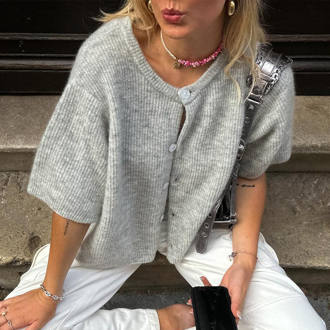 Mikai |Kortärmad cardigan med rund hals streetwear