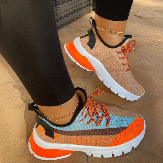Carmen | Andningsbara Flerfärgade Sneakers med Färgglada Skosnören