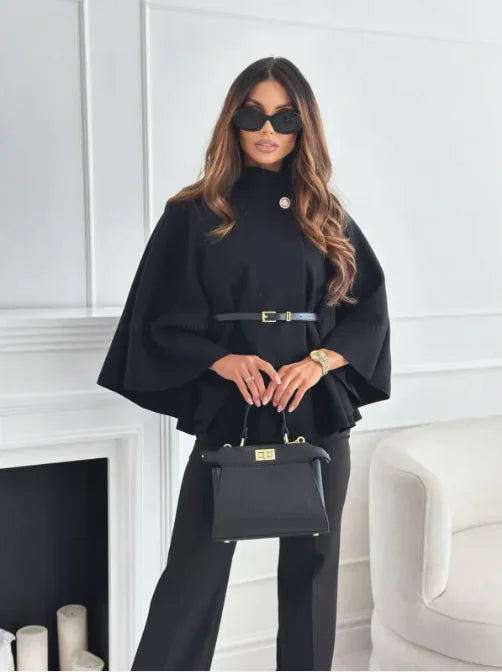 Idun | Elegant och Smickrande Mantel för Vintersäsongen