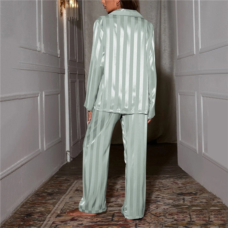 Isabella | Löst Pyjamas-Set i Satin för Kvinnor