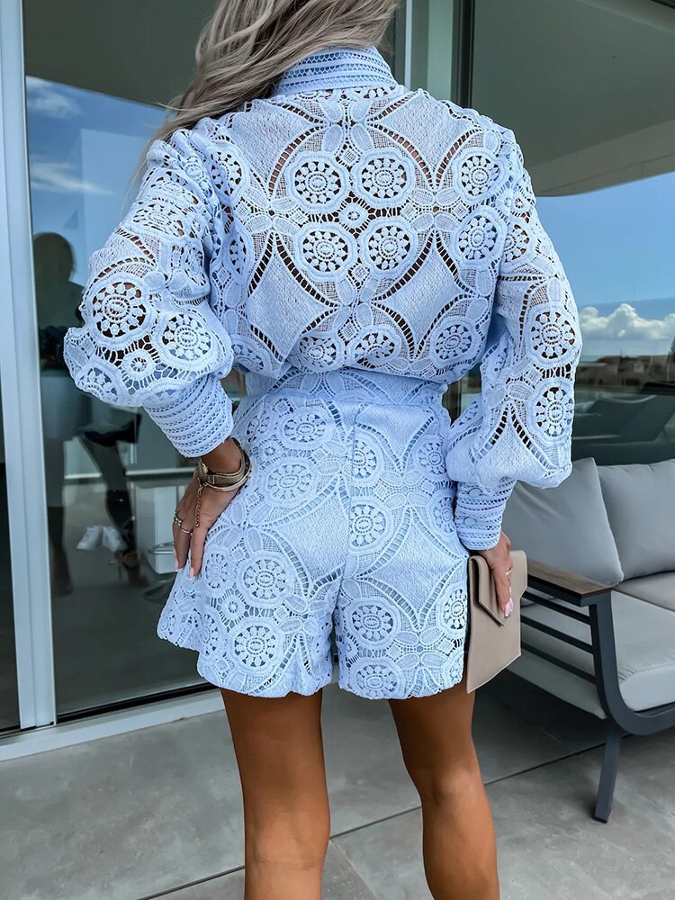 Devina - Långärmad jumpsuit med spets