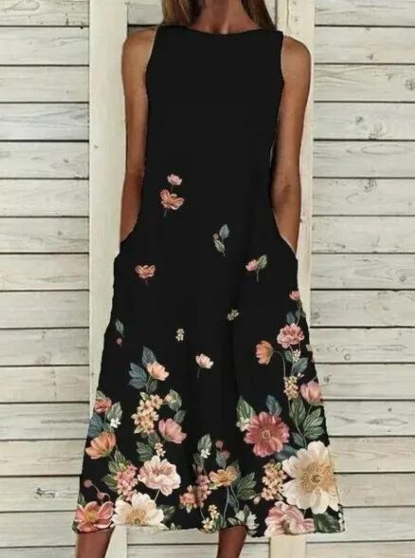 Vanessa - Elegant klänning med blommigt mönster