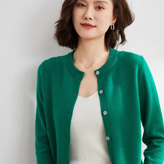 Zoe | Klassisk cashmerekofta med tidlös design