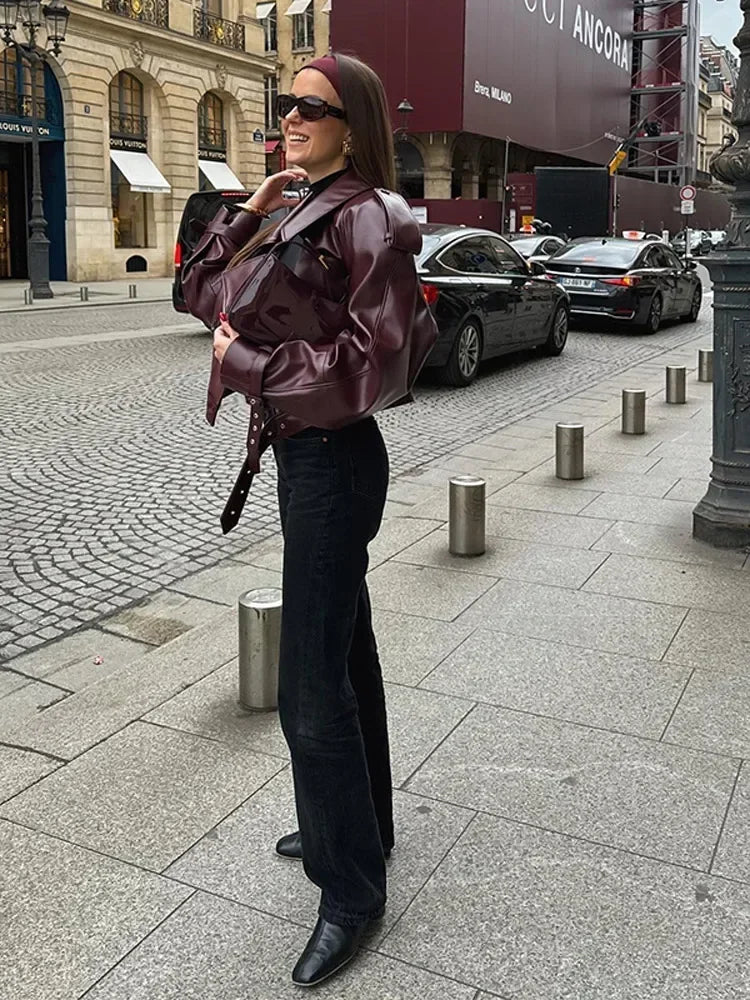 Emilia | Lyxigt & Trendigt Läderjacka för En Elegant Look