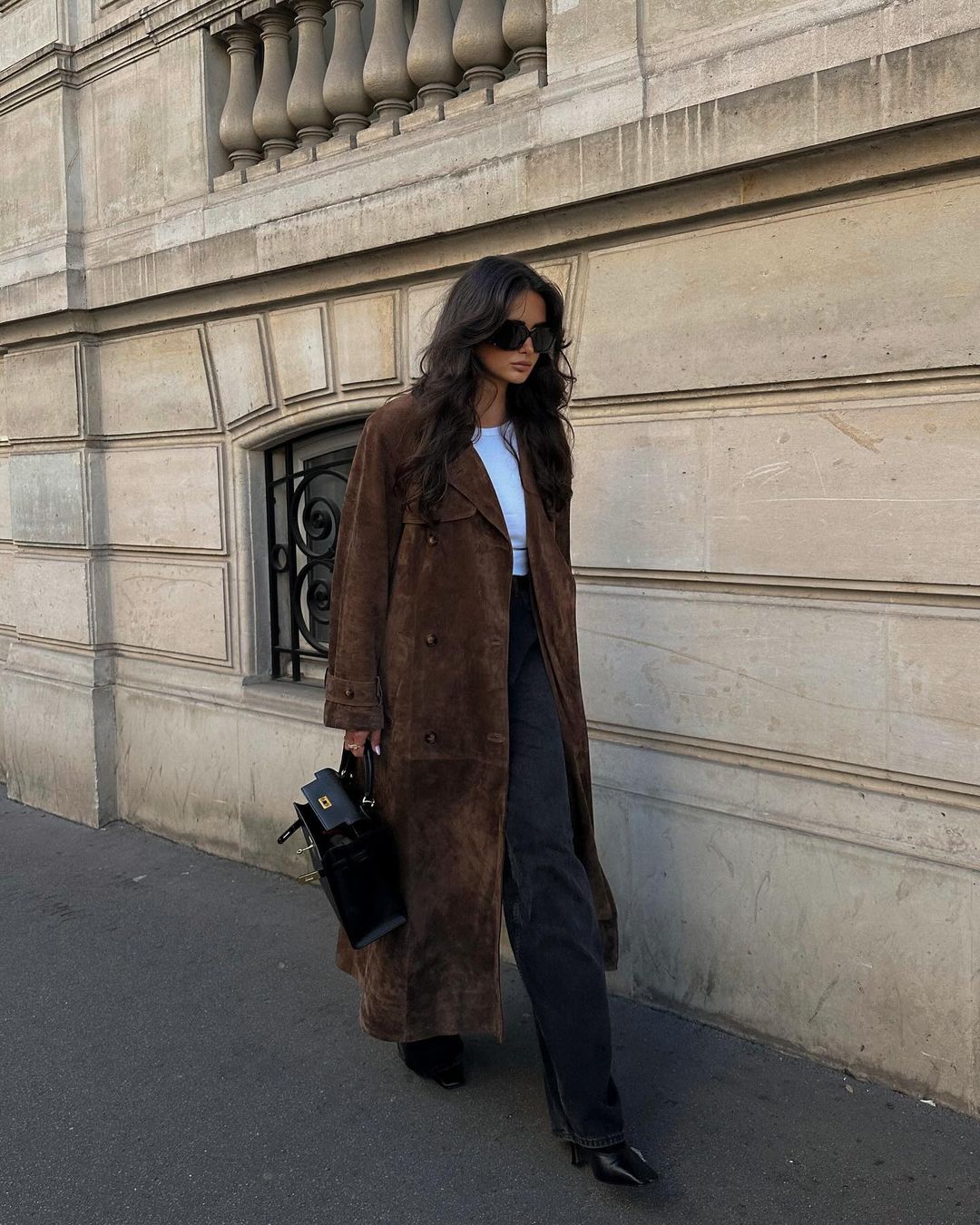 Charlotte | Stilren Trenchcoat med Modern Design