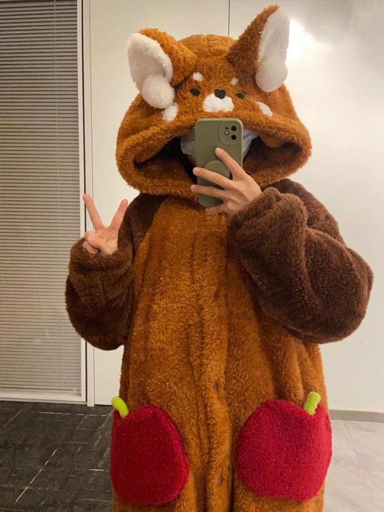 Eira | Kawaii Red Panda Pyjamas för mysiga stunder