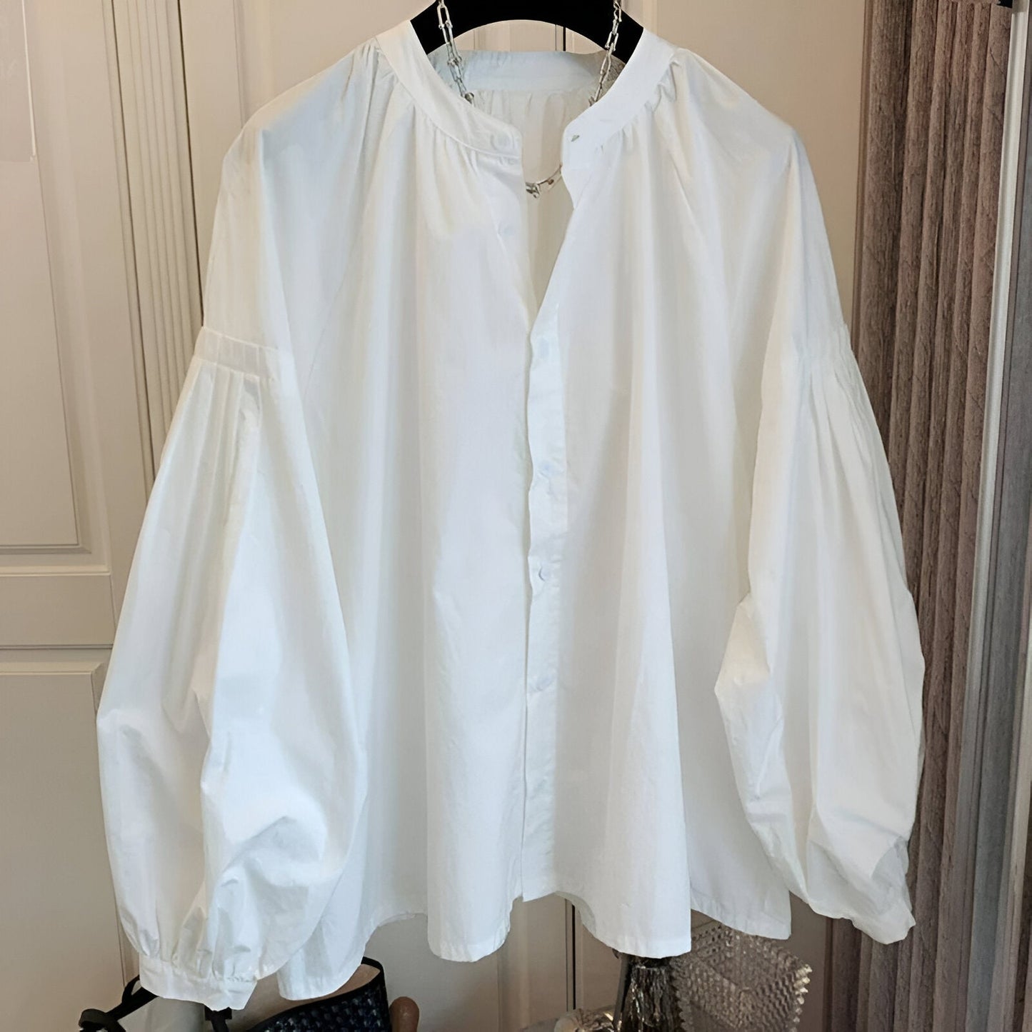 Mira | Enkel elegans med en vintage twist