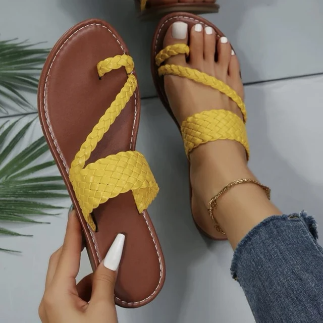 Mujer - Tunna smala remmar, platta slides