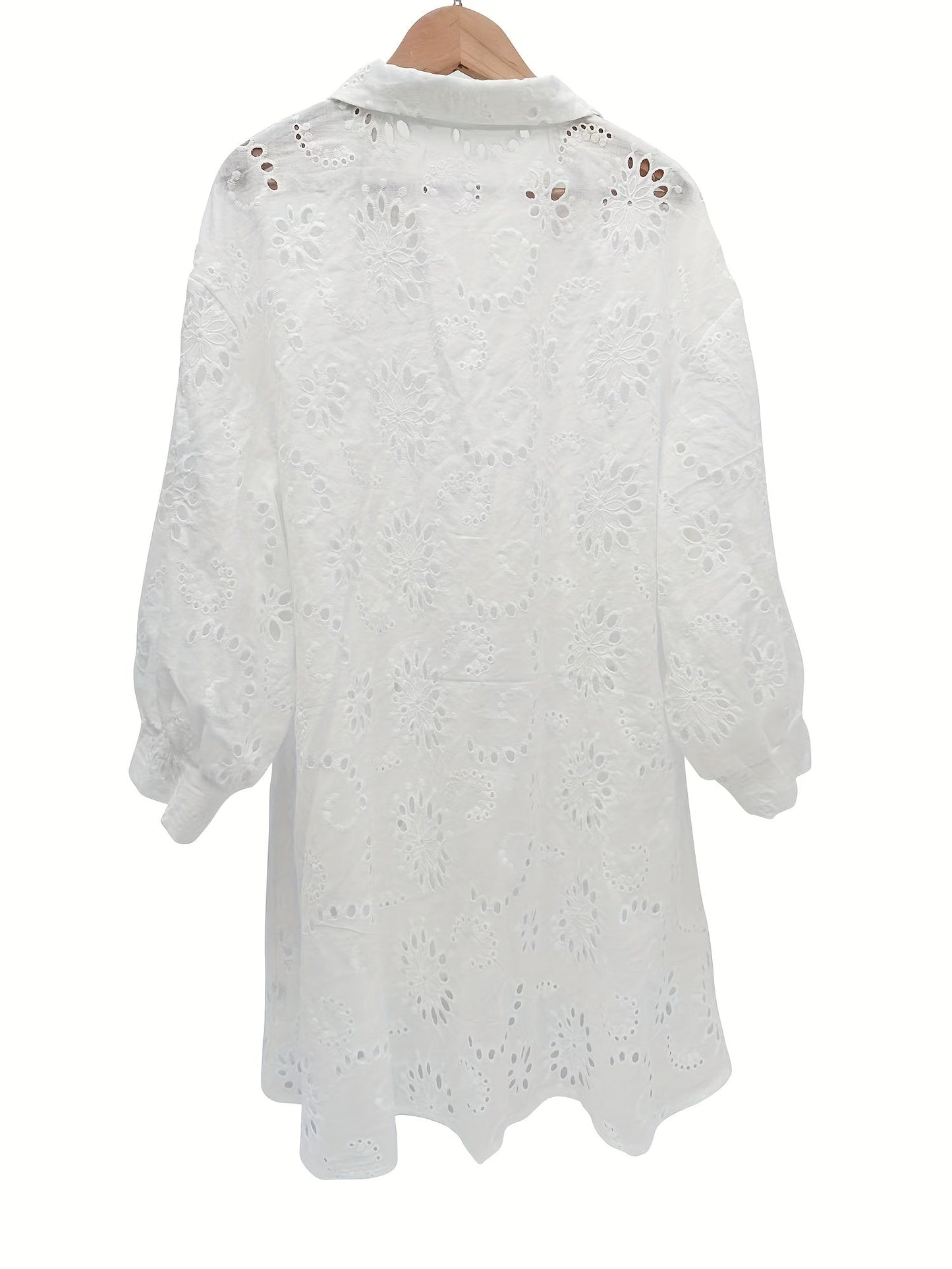 Selma | Broderad Blus med Spetskant