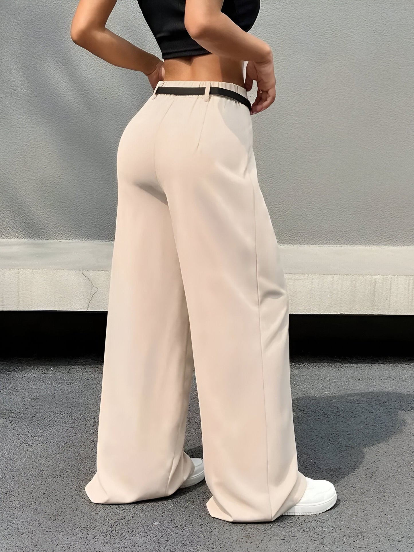 Irina | Elegant byxa med hög midja och veckade vida ben