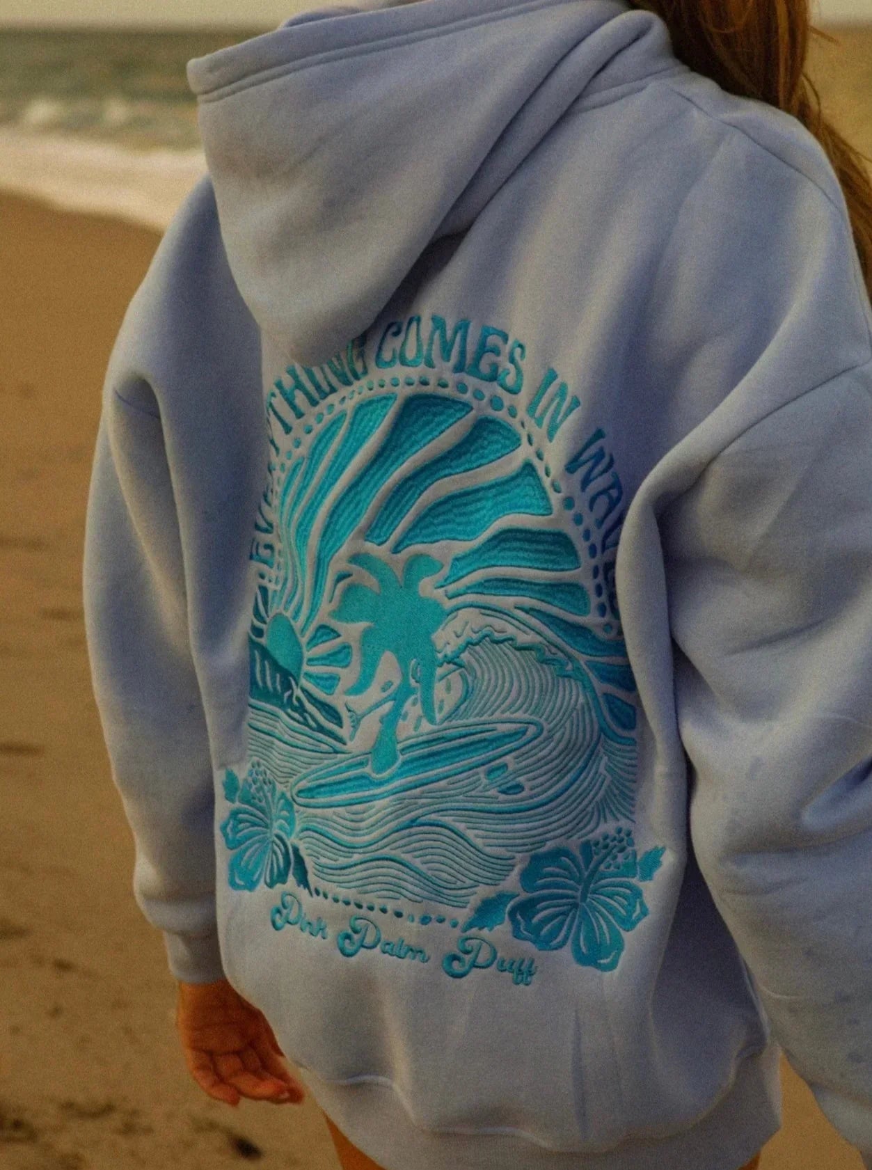 Lykke | Hoodie med tropisk grafik