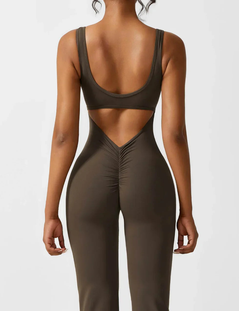 Elena | Flared Jumpsuit – Den Måste-Ha Jumpsuiten