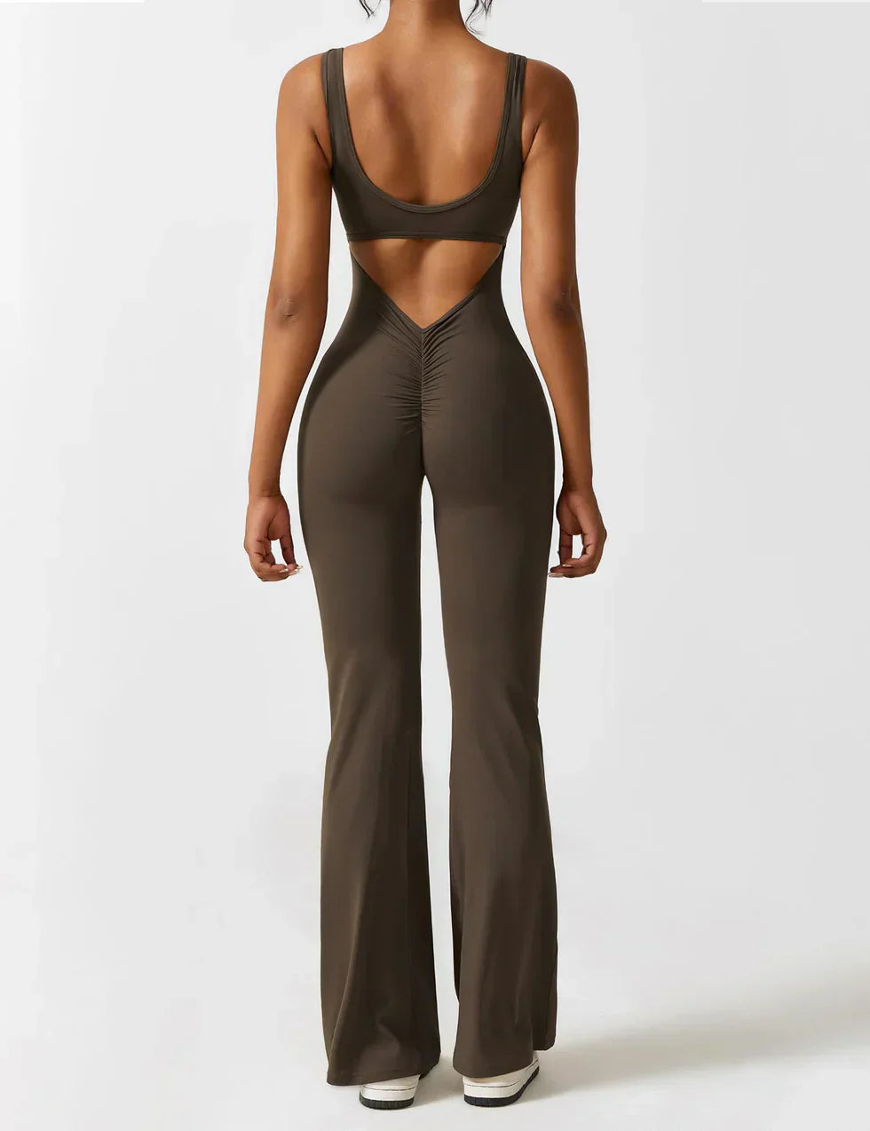 Elena | Flared Jumpsuit – Den Måste-Ha Jumpsuiten