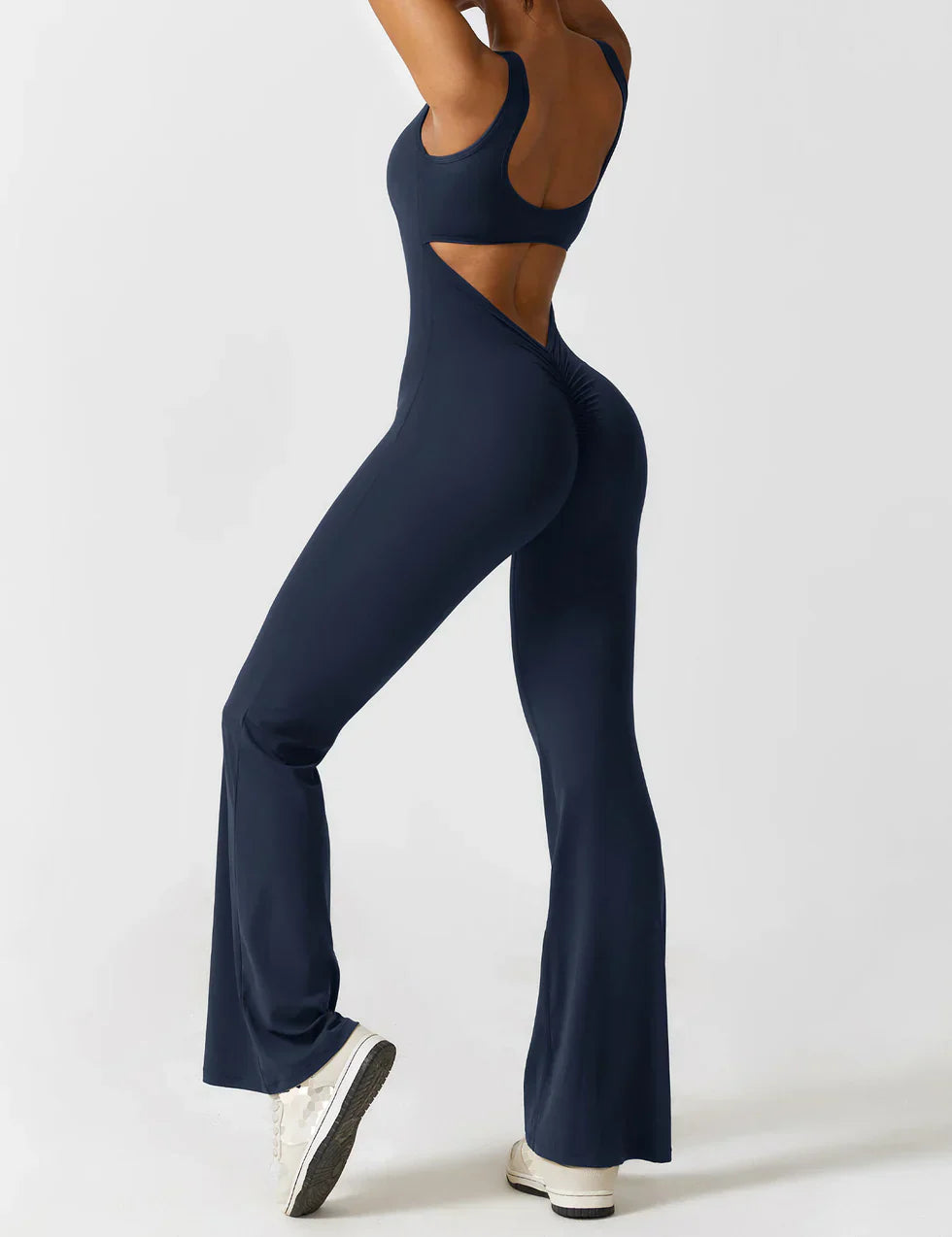 Elena | Flared Jumpsuit – Den Måste-Ha Jumpsuiten