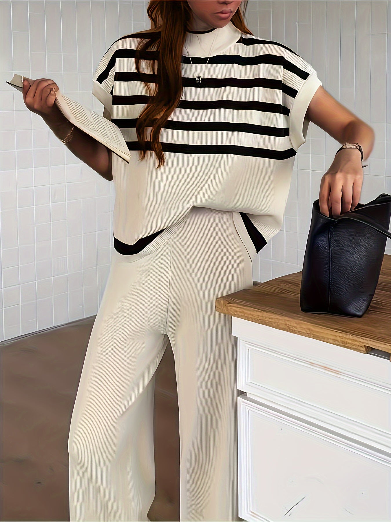 Nora | Retro randig byxdress med mockhals och outfit-set