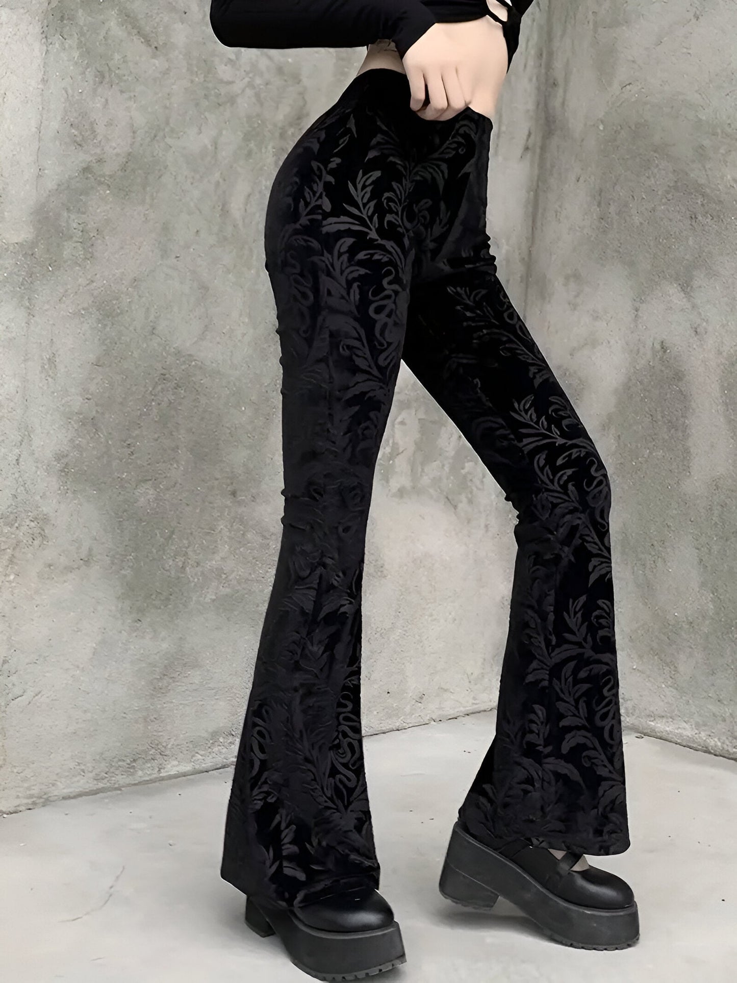 Bianca | Elegant gothisk blommig utsvängd byxa