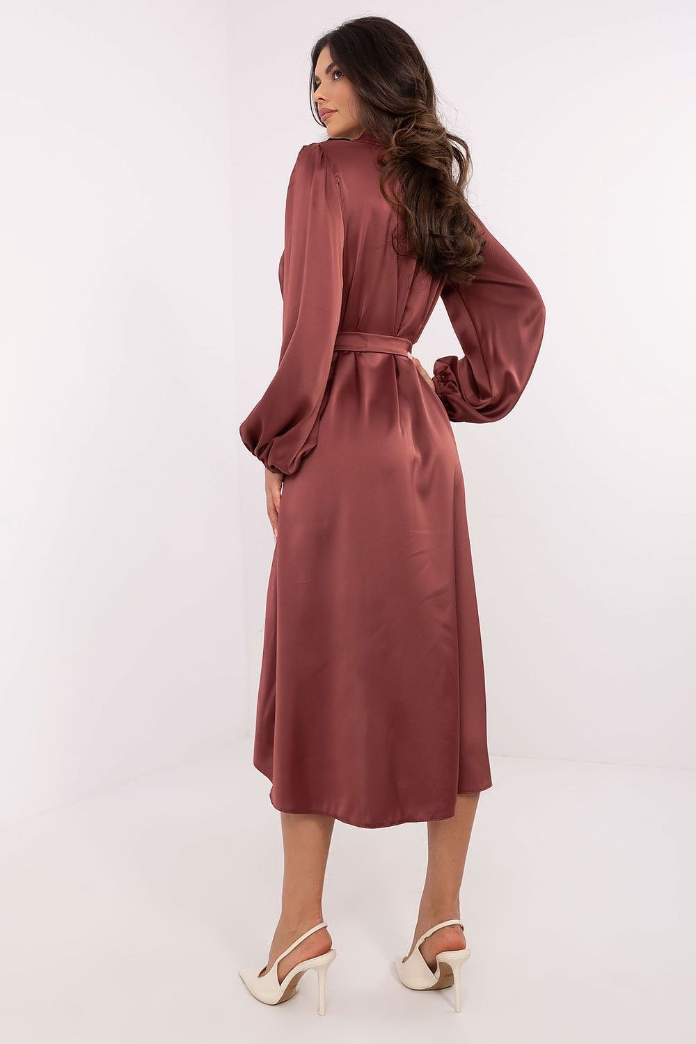Elegantia | stilren skjortklänning med knytband och asymmetrisk design