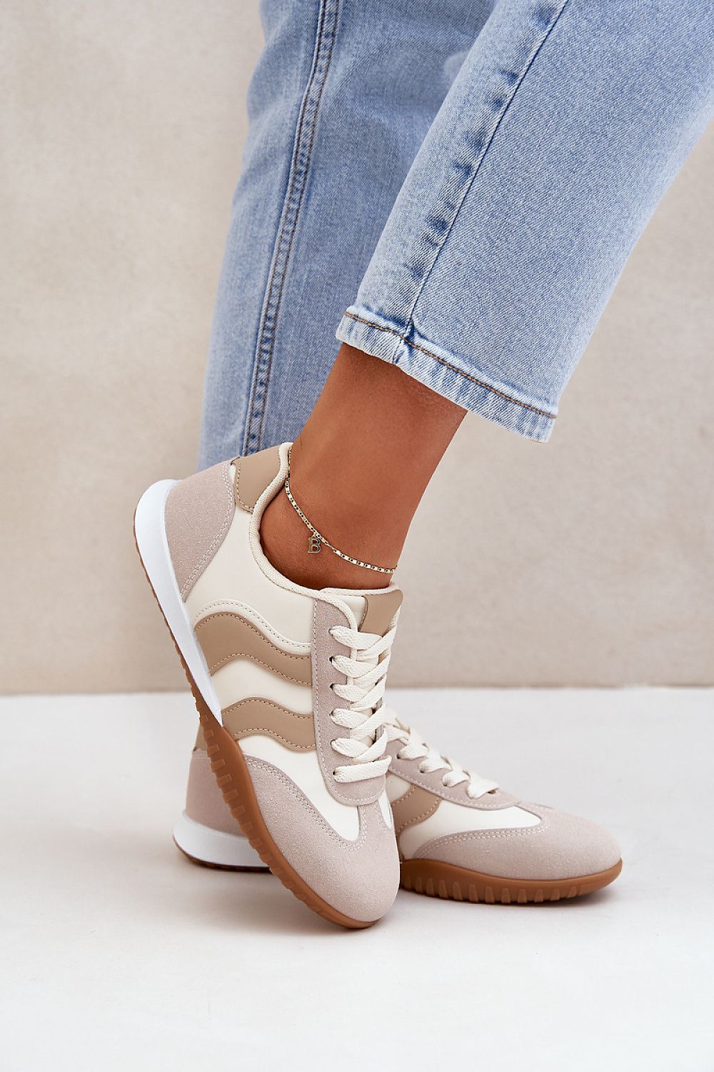 Clara | låga sneakers i eco-läder