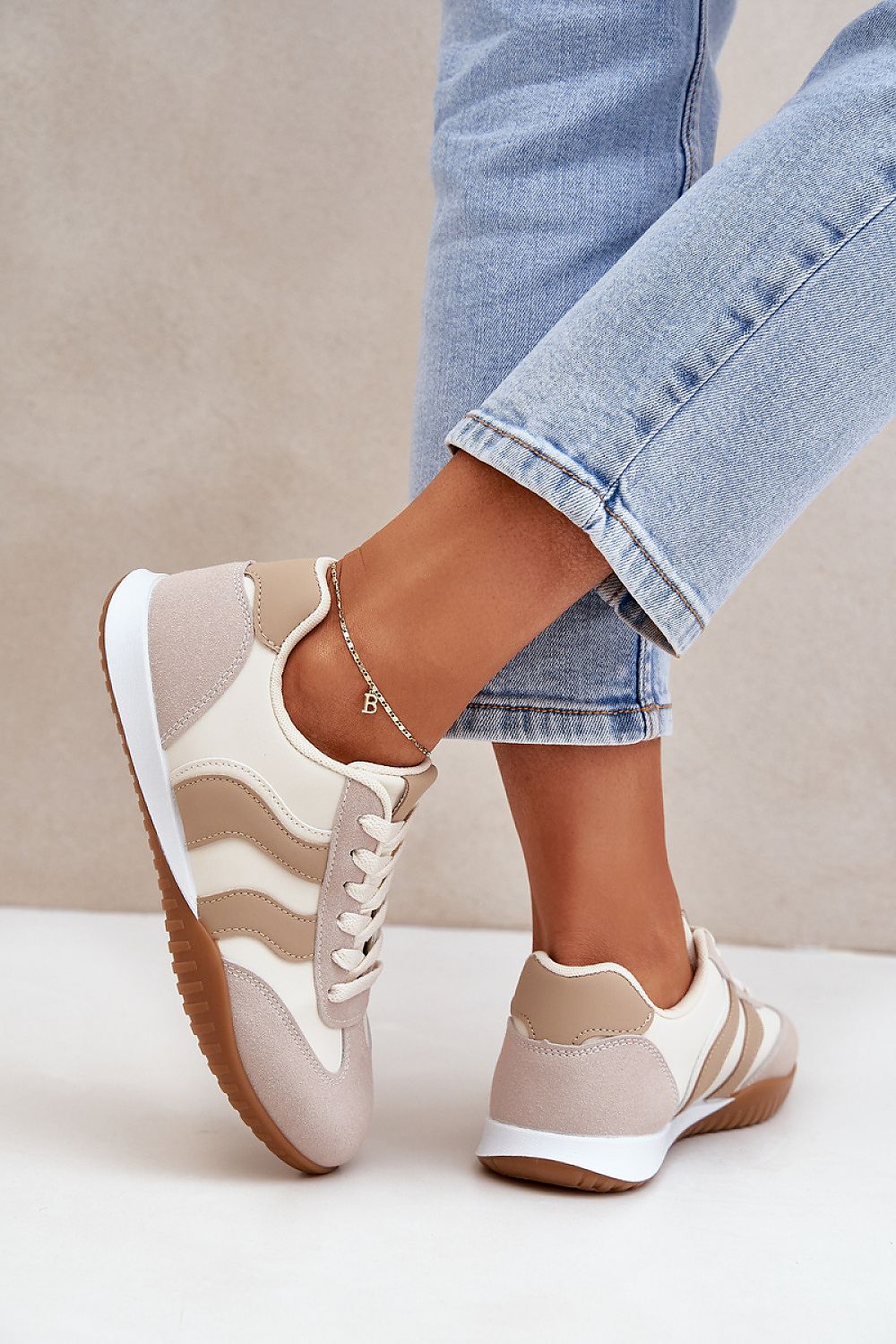 Clara | låga sneakers i eco-läder