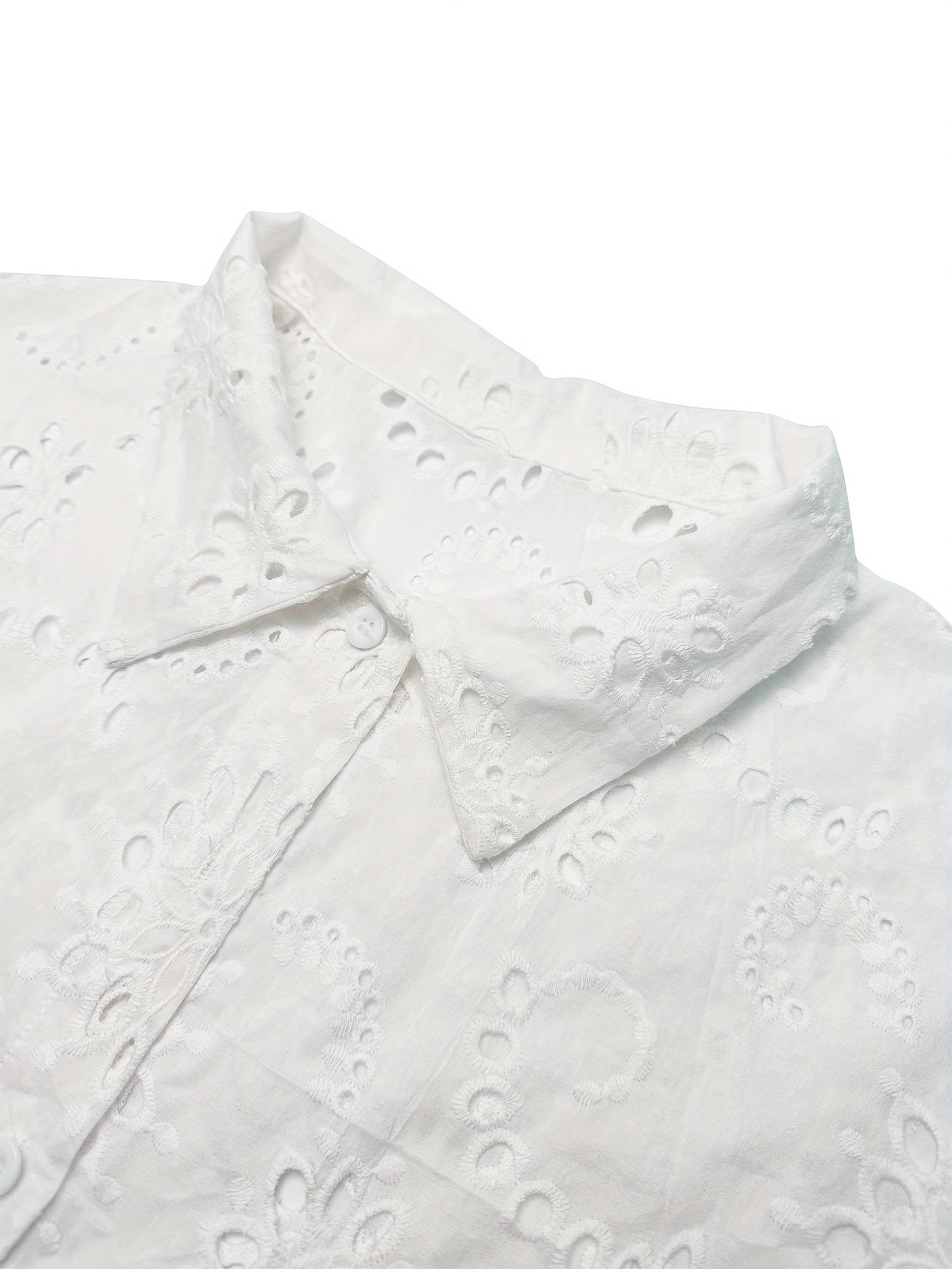 Selma | Broderad Blus med Spetskant